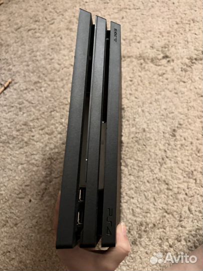 Sony playstation 4 pro 1tb
