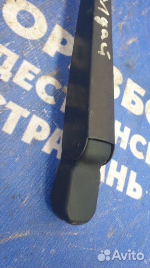 Правый поводок дворника. Газ Валдай грузовой