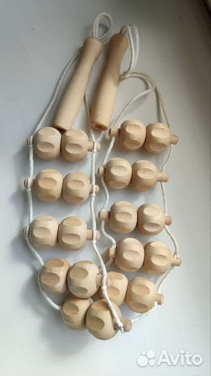 Роликовый массажер для спины деревянный