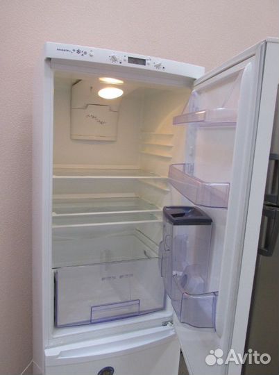 Холодильник бу с гарантией есть доставка