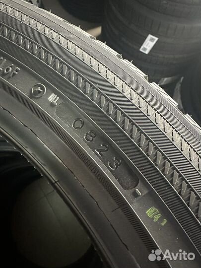 Yokohama BluEarth Winter V906 285/40 R22 и 325/35 R22 114W