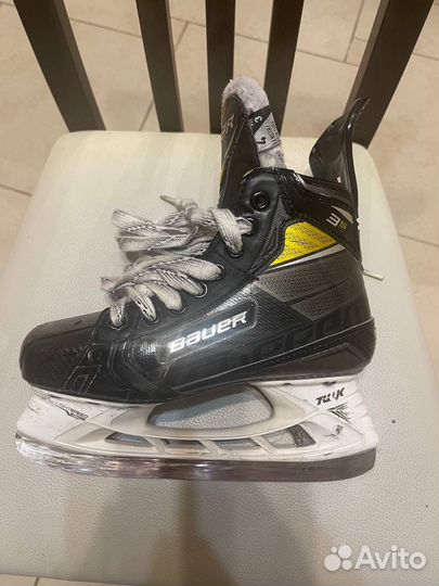 Хоккейные коньки bauer