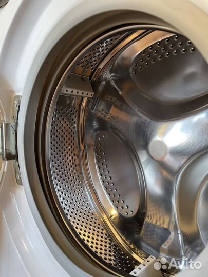 Стиральная машина Indesit узкая