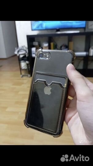 iPhone SE, 64 ГБ