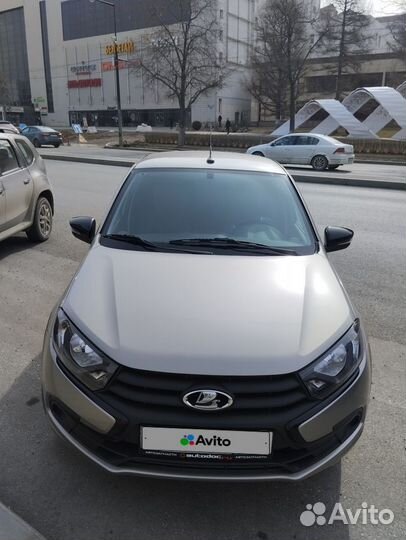 LADA Granta 1.6 МТ, 2022, 100 000 км