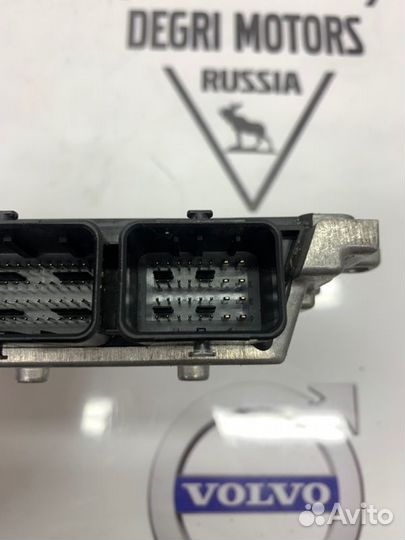 Блок управления двс ECM 2.0 Volvo С30 S40 V50 04