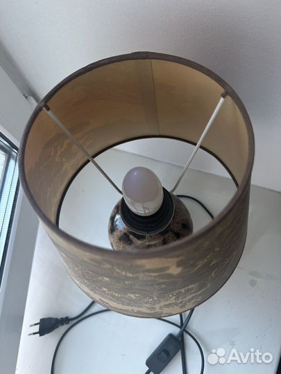 Лампа настольная