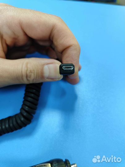 Зарядник micro-usb в прикуриватель машины