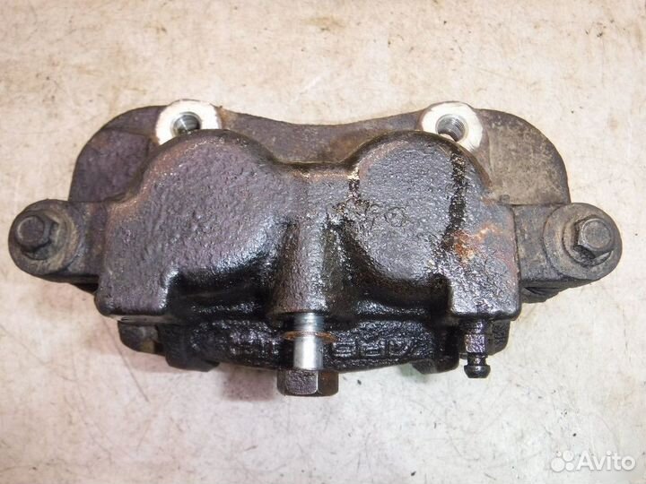 Суппорт передний правый Great Wall Wingle 5