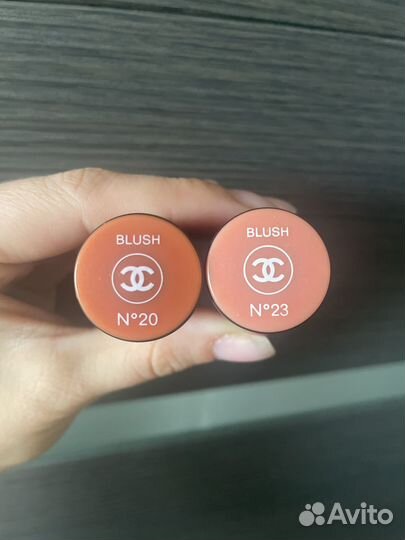 Chanel румяна стик тестер