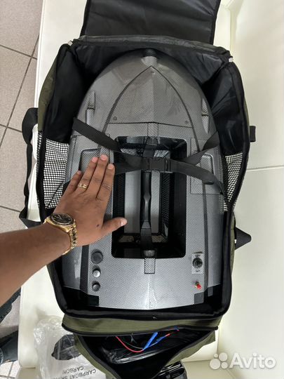 Прикормочный кораблик Carpboat Skarp Carbon