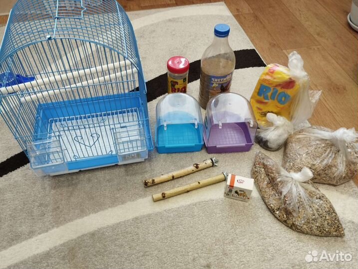 Клетка для птиц + корм, принадлежности