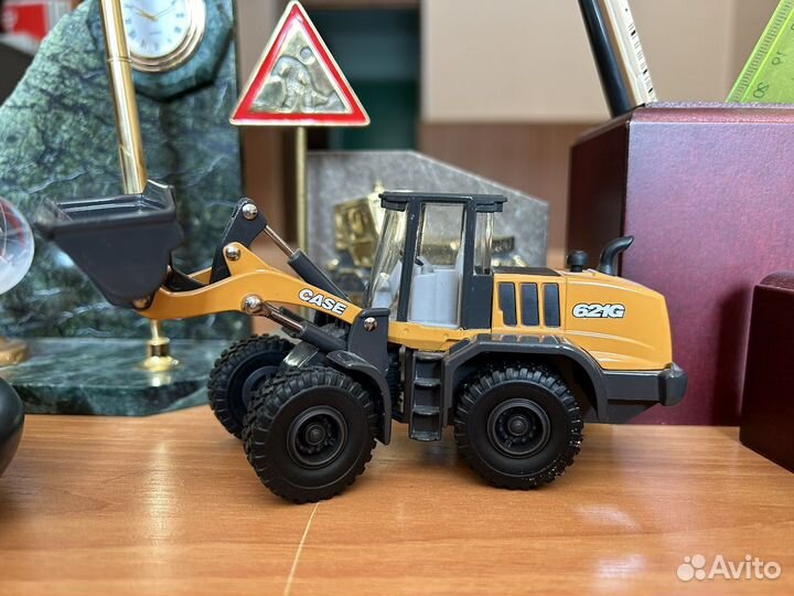 Модель фронтального погрузчика case 621G (редкая)