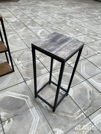 Подставка для цветов напольная металлическая