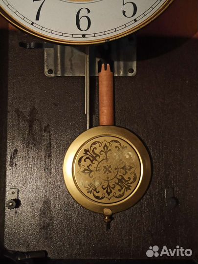 Часы Янтарь настенные с боем