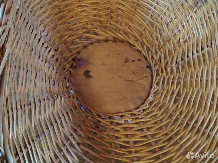 Корзина плетённая для подарков