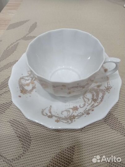 Чайная пара - чашка и блюдце, фарфор, новые