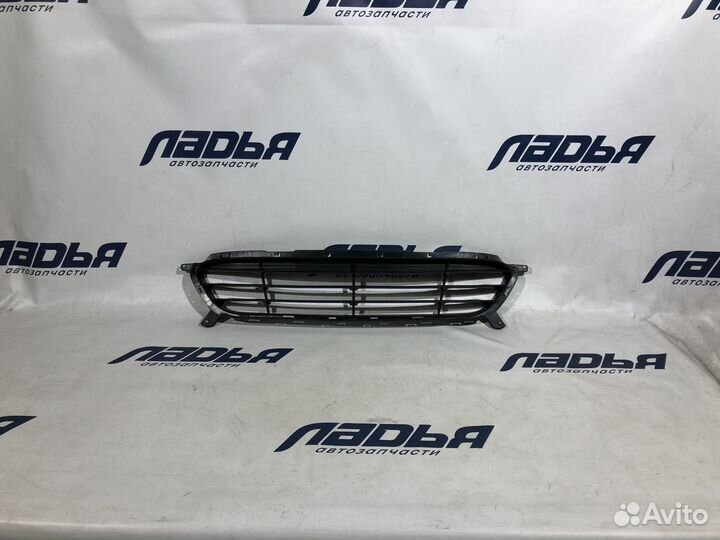 Решетка бампера Hyundai Solaris(10) нижняя