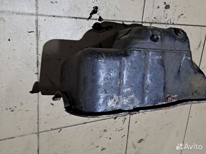 Поддон двигателя 6G72 12 кл.,без отверстия Pajero