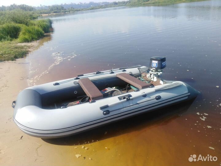 Лодка 320 с мотором ветерок 12