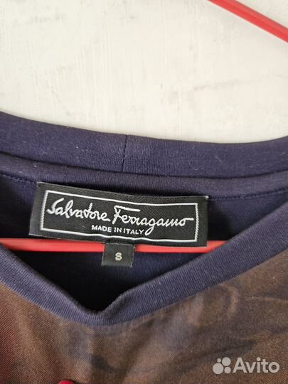 Футболка Salvatore Ferragamo