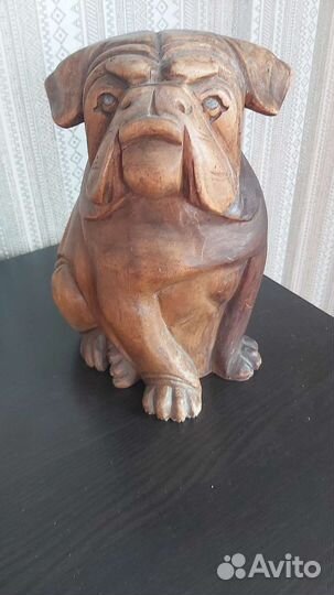 Статуэтка из бука Собака