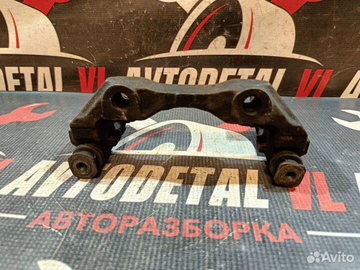 Скоба суппорта передняя Volkswagen Polo