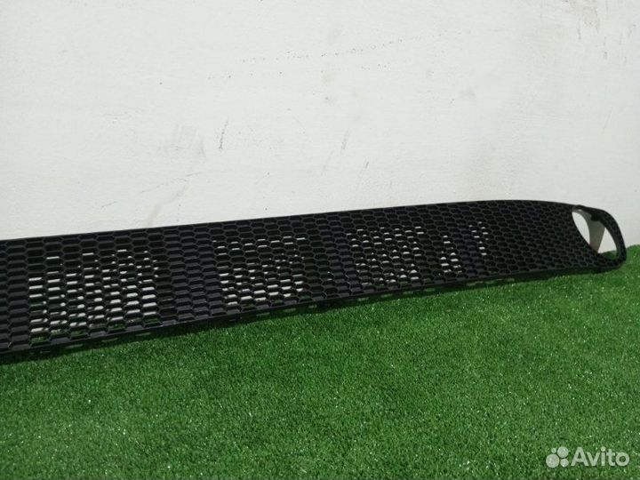 Решетка в бампер Nissan Almera N16