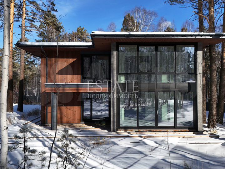 Дом 330 м² на участке 53,9 сот.