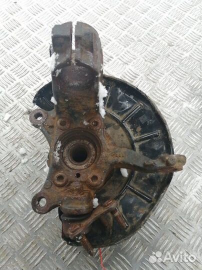 Кулак поворотный прав. перед. Volkswagen Tiguan