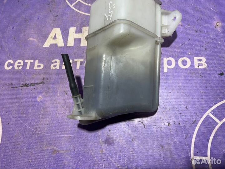 Бачок расширительный Hyundai I30 G4FC 2010