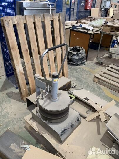 Пресс для пиццы