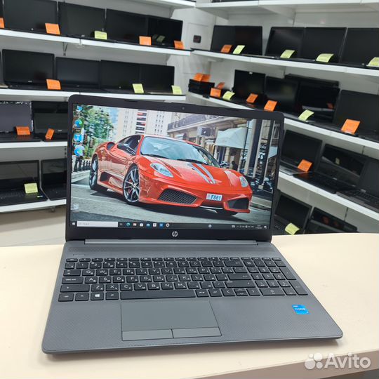 Ноутбук HP FullHD IPS/i3-1115G4/8GB/256GB SSD/UHD