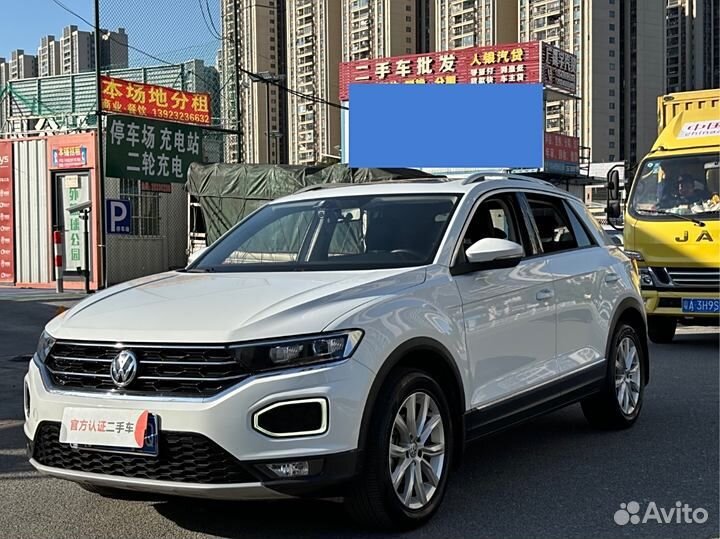 Volkswagen T-Roc 1.5 AMT, 2020, 27 000 км