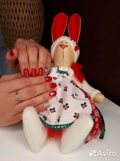 Маникюр и педикюр