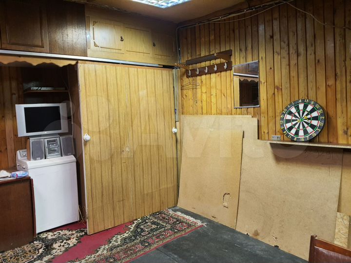 Гараж, > 30 м²