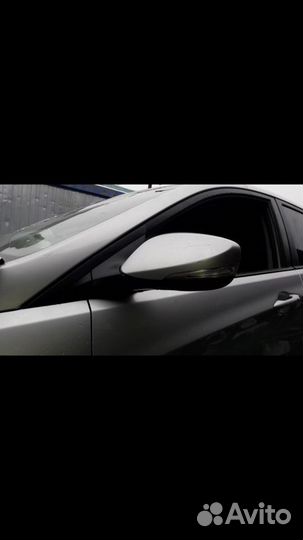 Хендай солярис, левое зеркало