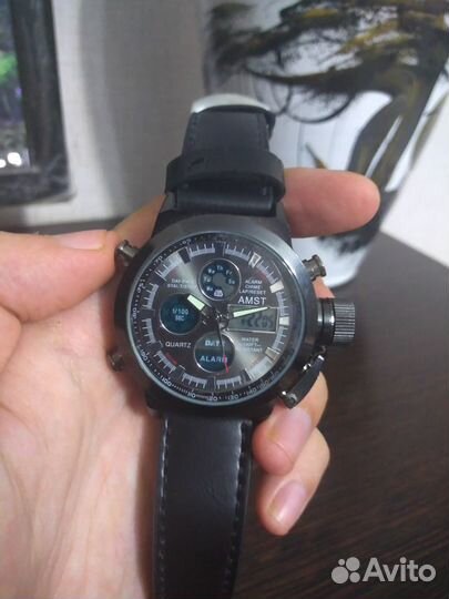 Часы Amst