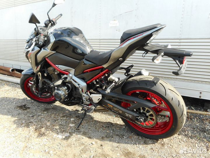 Kawasaki Z900 No. B10968