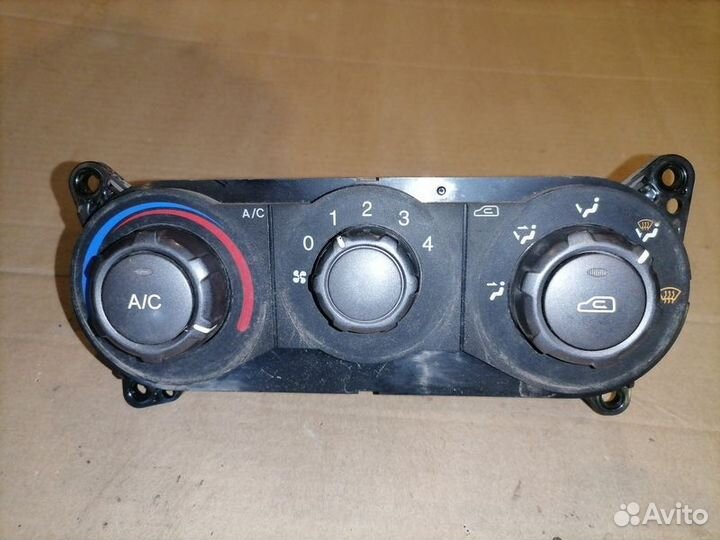 Блок управления печкой Hyundai Matrix