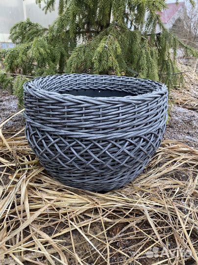 Кашпо из ротанга