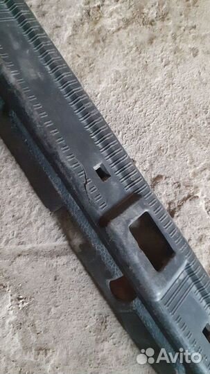 Мерседес 140 накладка багажника