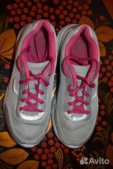 Кроссовки для девочки 34 размер
