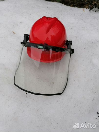 Каска защитная