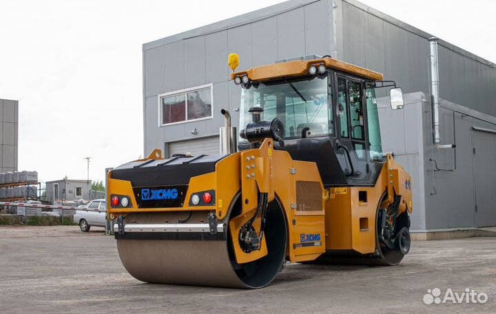Дорожный каток XCMG XD83, 2023