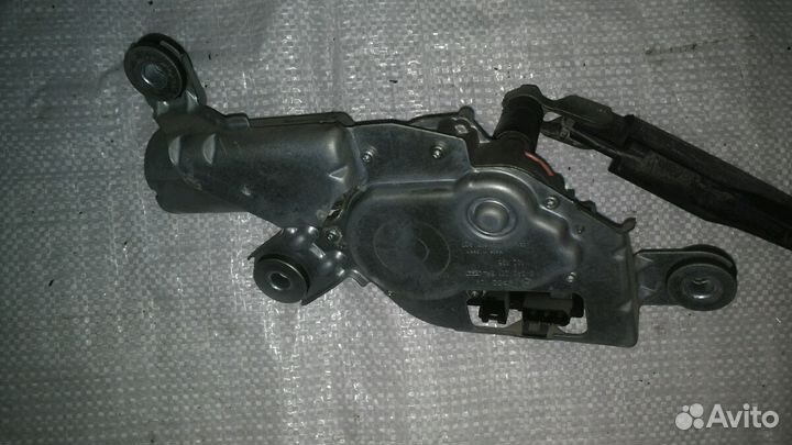 Маторчик дворника Х3 багажника