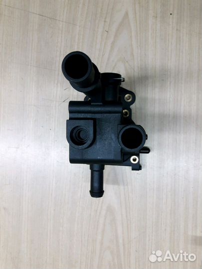 Корпус термостата Opel Astra Zafira Vectra z18xer