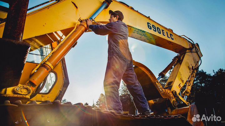 Слесарь по ремонту строительной техники