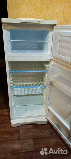 Холодильник indesit