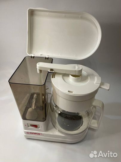 Электрическая кофеварка Futachi